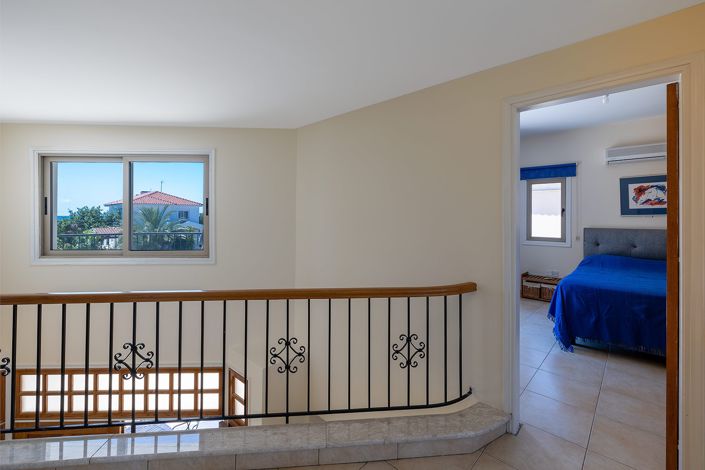 Image No.18-3 Bed House for sale