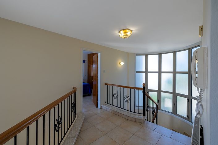 Image No.26-3 Bed House for sale