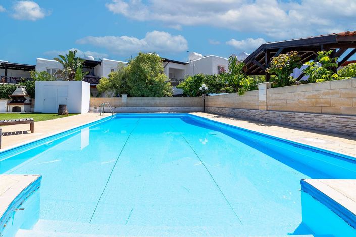 Image No.8-3 Bed House for sale