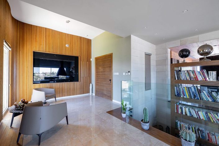 Image No.3-4 Bed House for sale