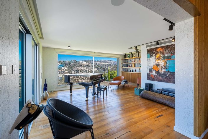 Image No.5-4 Bed House for sale