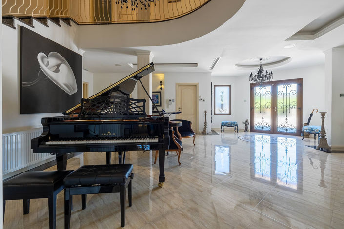 Image No.1-4 Bed Villa for sale