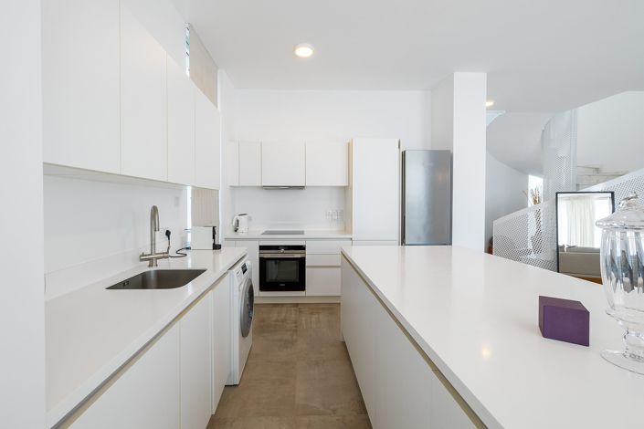 Image No.7-Villa de 4 chambres à vendre à Peyia