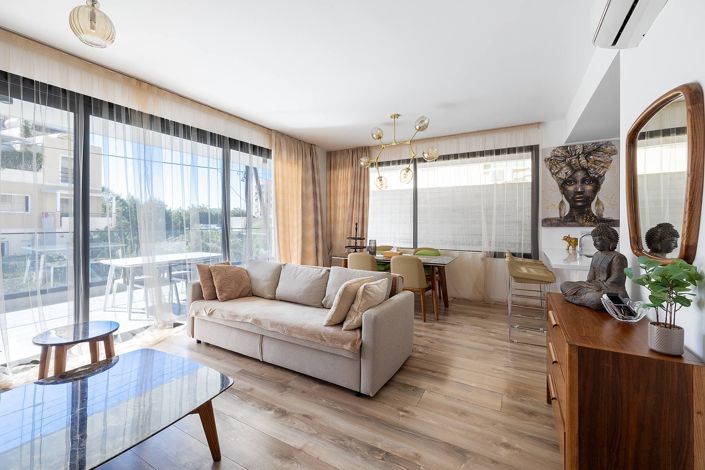 Image No.11-2 Bed Apartment for sale