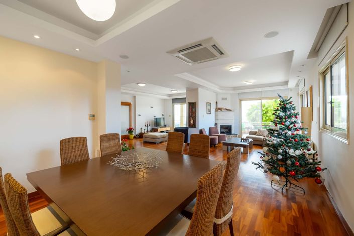 Image No.4-5 Bed House for sale