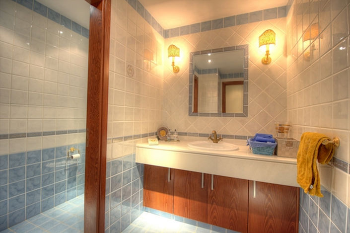 Image No.12-4 Bed Villa for sale