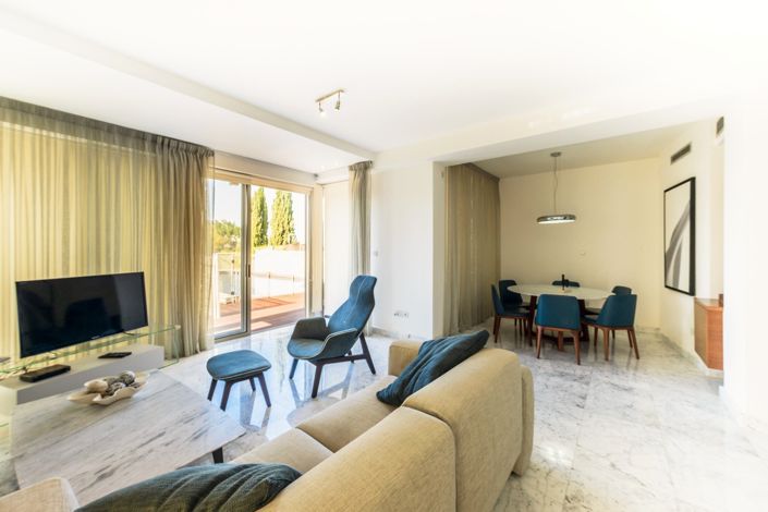 Image No.3-4 Bed Villa for sale