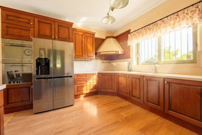 233f5c94-e885-4695-a11e-c291859f46ab