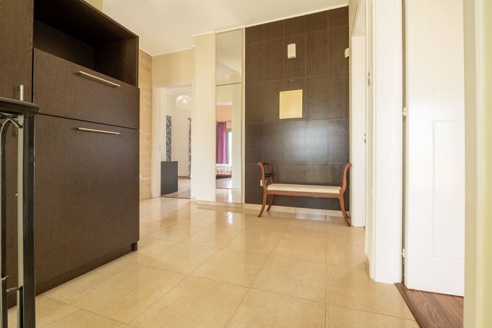 Image No.15-4 Bed Villa for sale