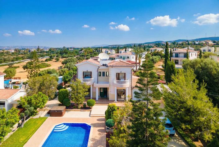 Image No.2-Villa de 4 chambres à vendre à Kouklia