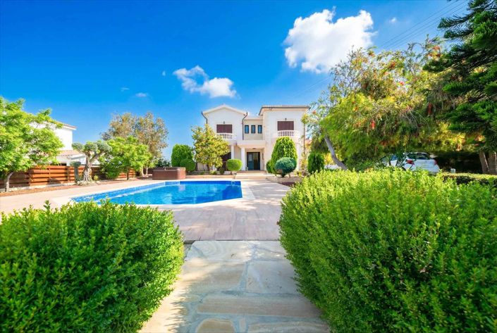 Image No.3-Villa de 4 chambres à vendre à Kouklia