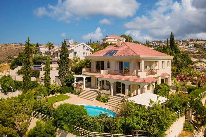 Image No.1-5 Bed Villa for sale