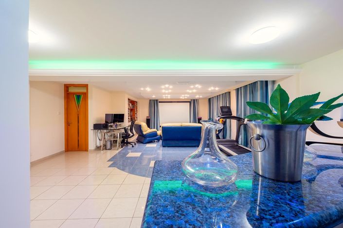 Image No.17-5 Bed Villa for sale