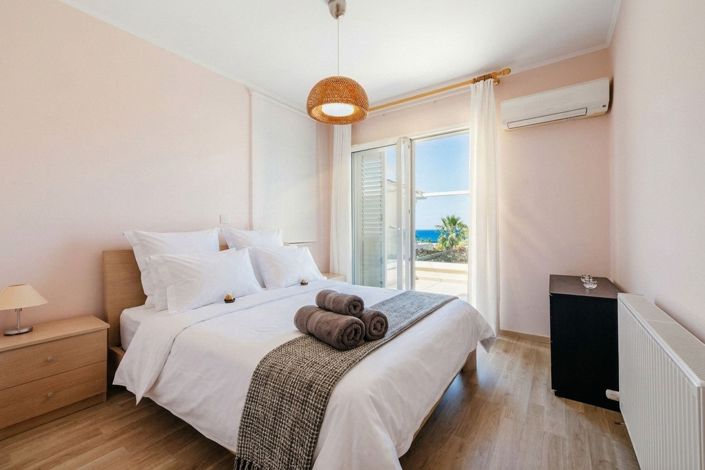 Image No.18-3 Bed House for sale