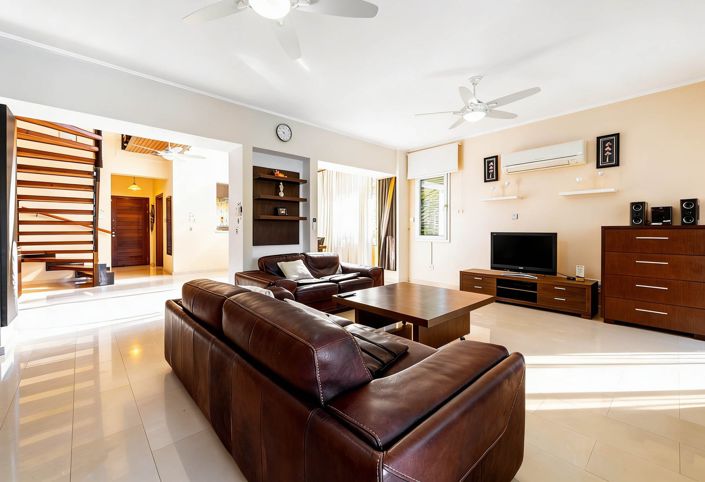 Image No.4-3 Bed House for sale