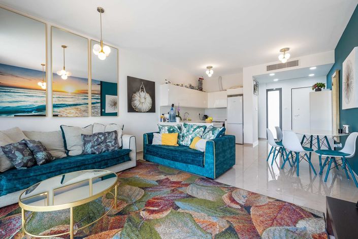 Image No.8-3 Bed House for sale