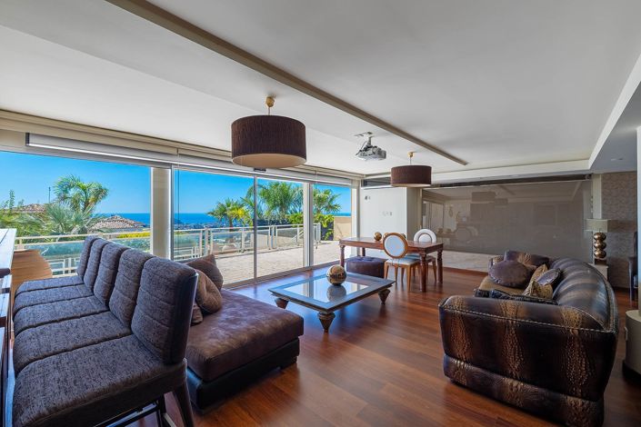 Image No.24-4 Bed House for sale