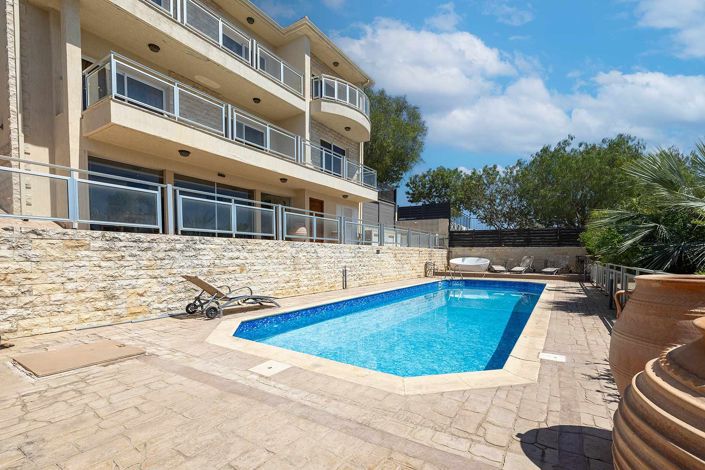 Image No.28-4 Bed House for sale