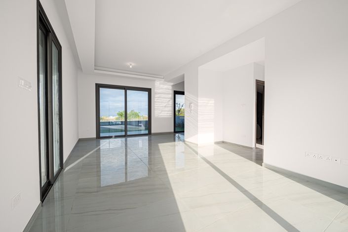 Image No.11-3 Bed Villa for sale