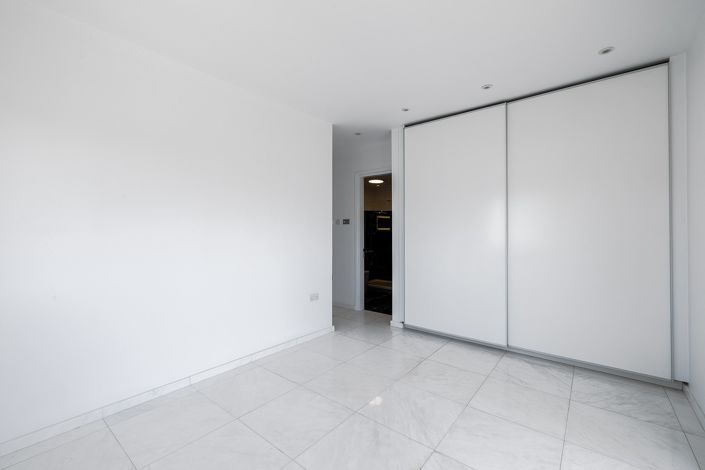 Image No.21-3 Bed Penthouse for sale