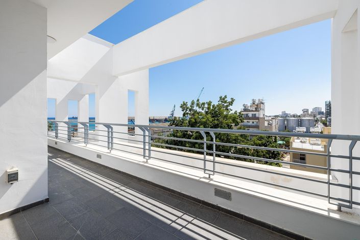 Image No.26-3 Bed Penthouse for sale