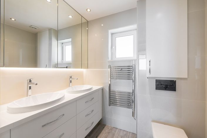 Image No.21-5 Bed House for sale