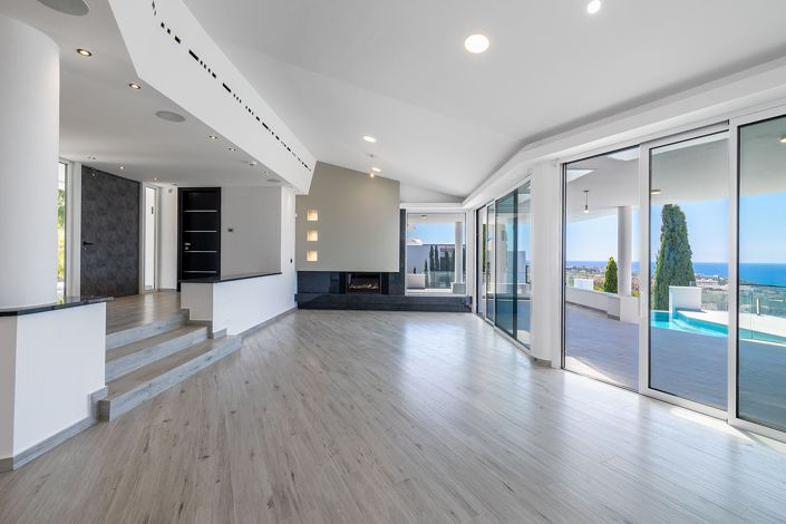 Image No.3-5 Bed House for sale