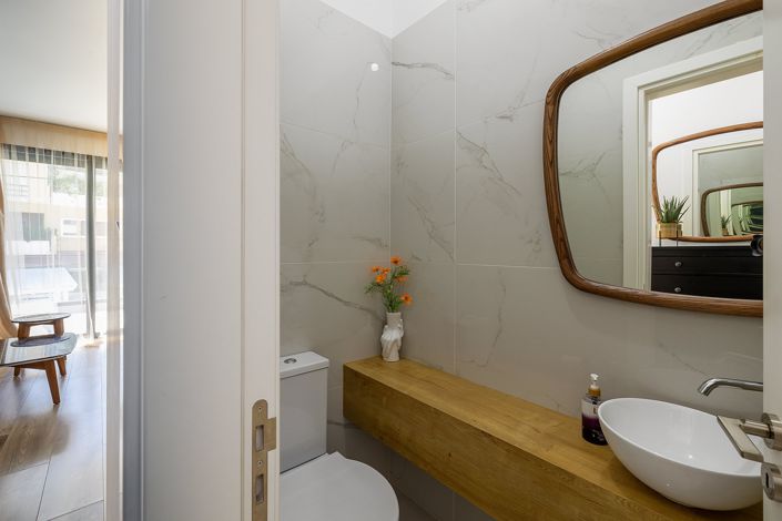 Image No.16-2 Bed Apartment for sale