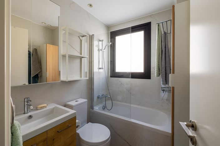 Image No.26-2 Bed Apartment for sale