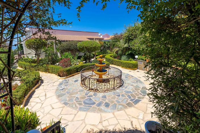 Image No.28-5 Bed Villa for sale