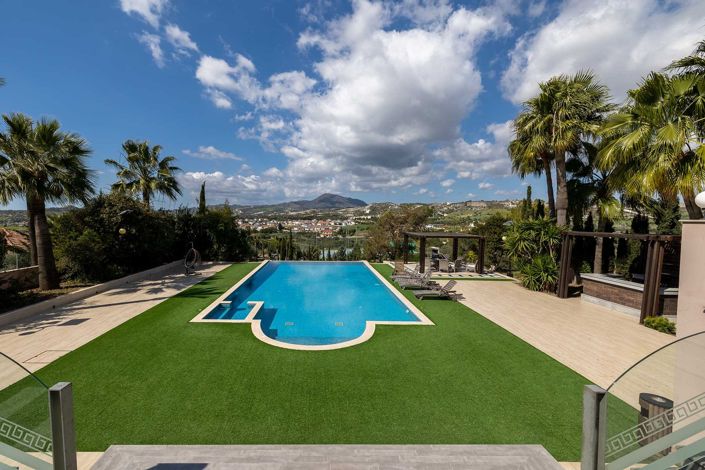 Image No.6-Villa de 8 chambres à vendre à Alethriko