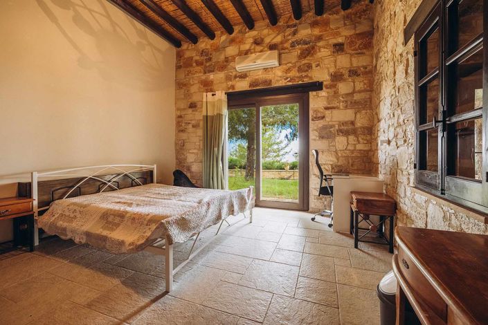 Image No.16-5 Bed Bungalow for sale