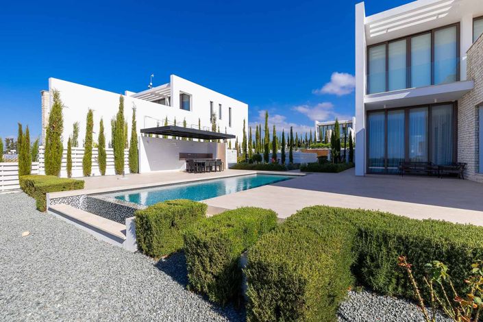 Image No.1-3 Bed Villa for sale