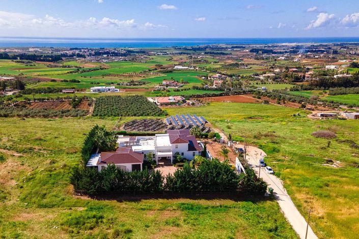 Image No.2-Villa de 8 chambres à vendre à Anarita