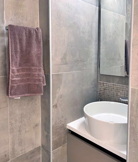 Image No.10-3 Bed House for sale