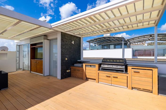 Image No.24-4 Bed House for sale