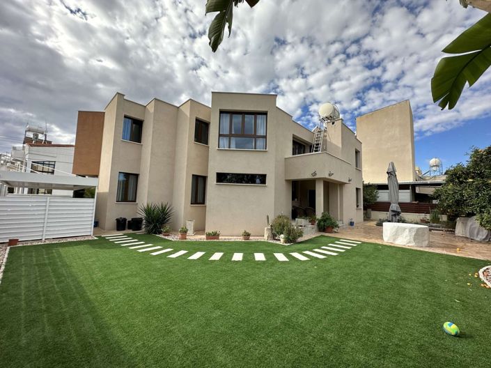 Image No.29-4 Bed House for sale