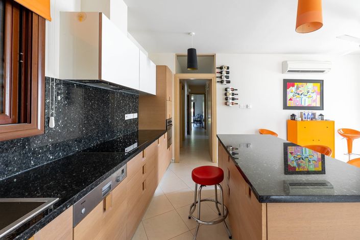 Image No.13-4 Bed Bungalow for sale