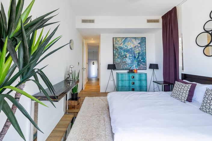 Image No.16-4 Bed House for sale