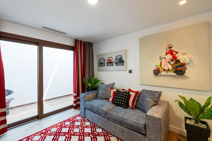 Image No.22-4 Bed House for sale