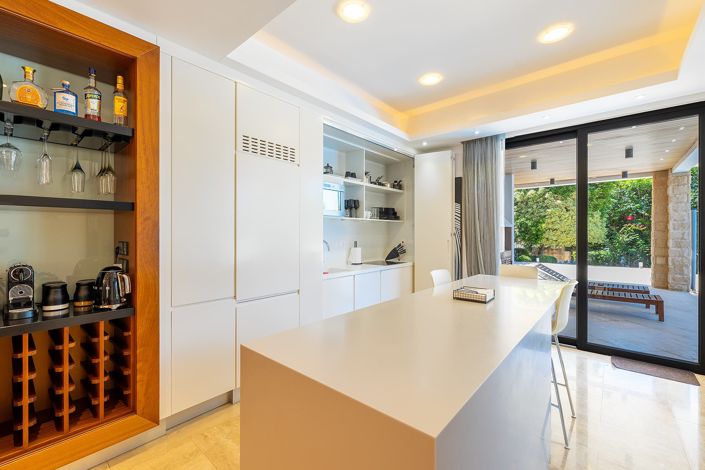 Image No.7-4 Bed House for sale