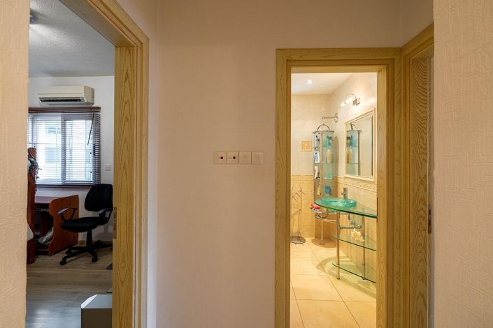 Image No.10-Appartement de 2 chambres à vendre à Mesa Geitonia