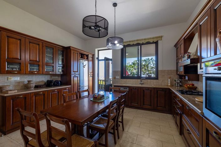 Image No.8-4 Bed Bungalow for sale