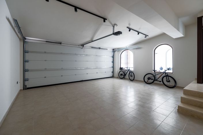 Image No.20-6 Bed Villa for sale