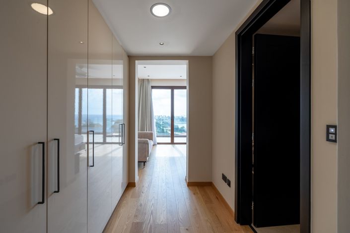 Image No.9-6 Bed Villa for sale