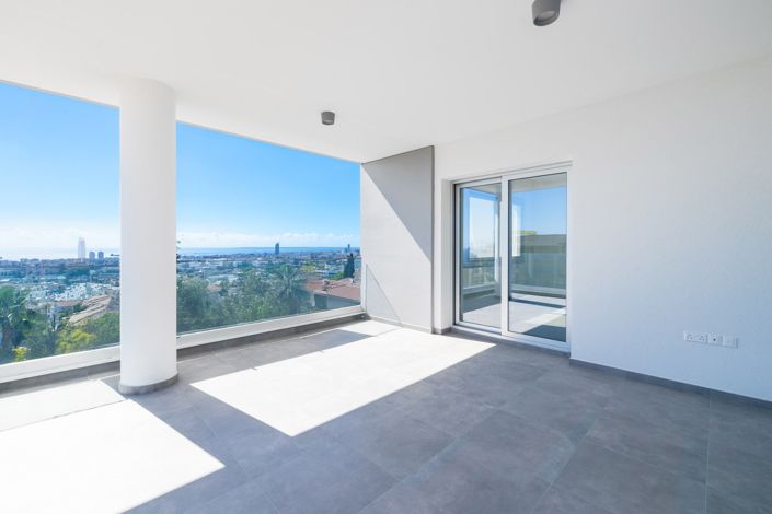 Image No.24-3 Bed Penthouse for sale