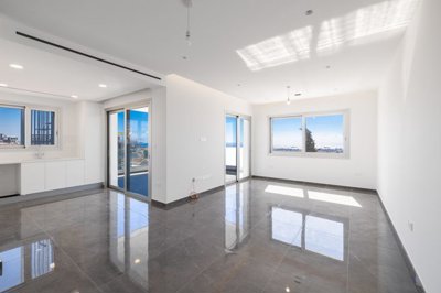 27f1fe55-146f-46f6-93da-a18b1de8f40a