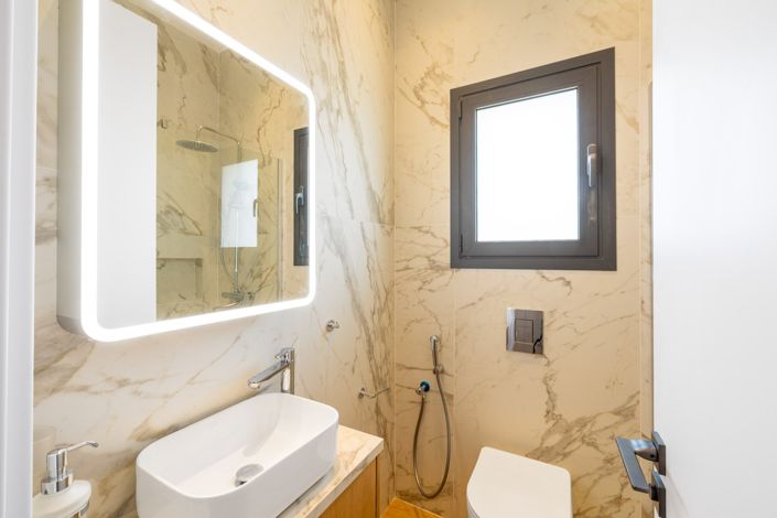 Image No.20-4 Bed Penthouse for sale