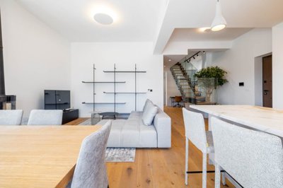 5e3d48ca-4ec8-43be-a7ee-92a2d400b7ff