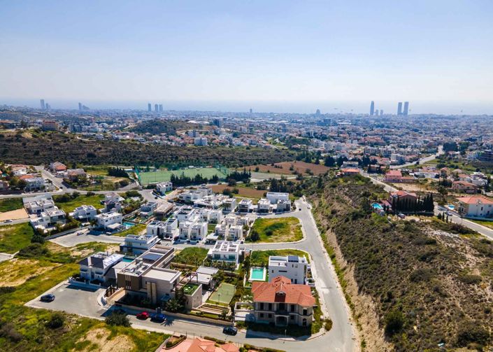 Image No.12-4 Bed House for sale